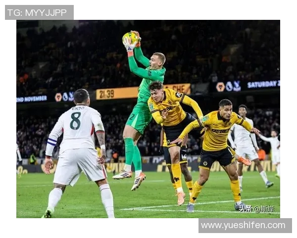 足球场上的球星失误瞬间：他们如何从跌倒中重拾荣耀